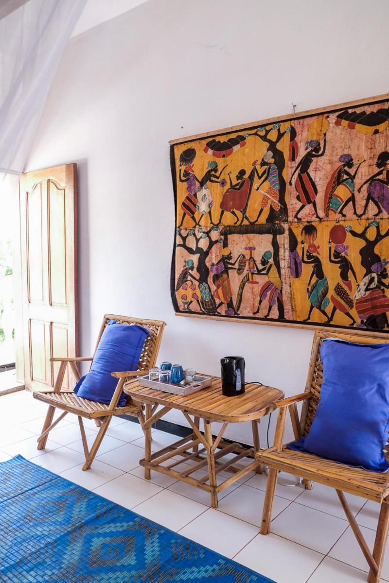 Bed and Breakfast Keur Dofie à Toubab Dialo Extérieur photo