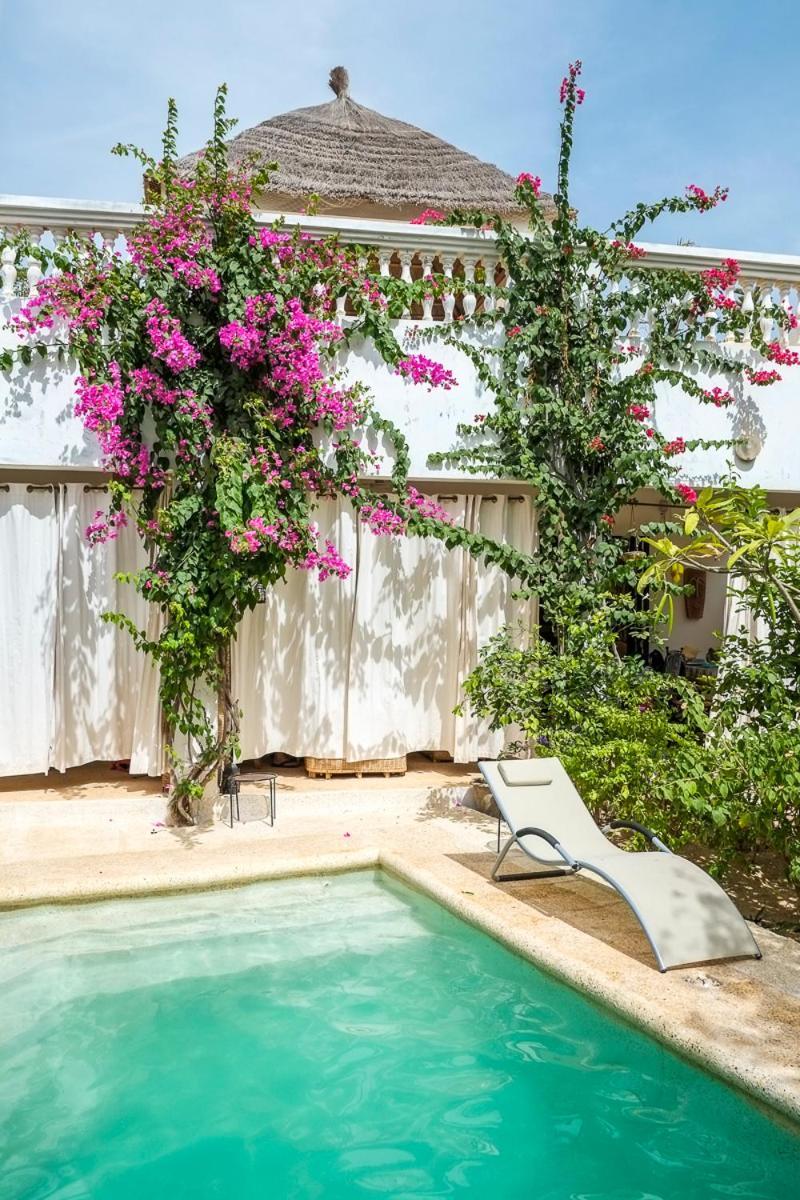 Bed and Breakfast Keur Dofie à Toubab Dialo Extérieur photo